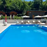 Kamp alanı Rafting Tara Camp Highlander *