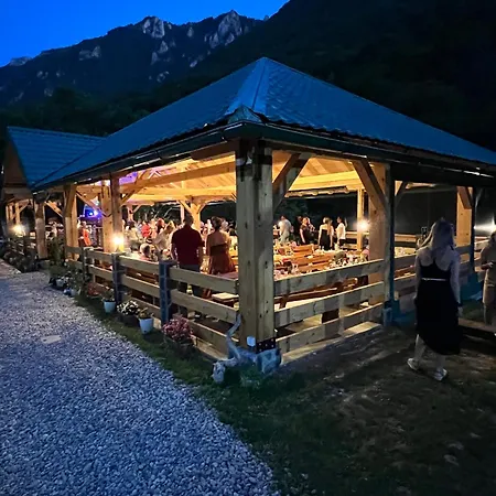 Rafting Tara Camp Highlander אתר קמפינג Bastasi