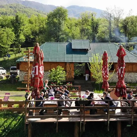 Rafting Tara Camp Highlander אתר קמפינג Bastasi