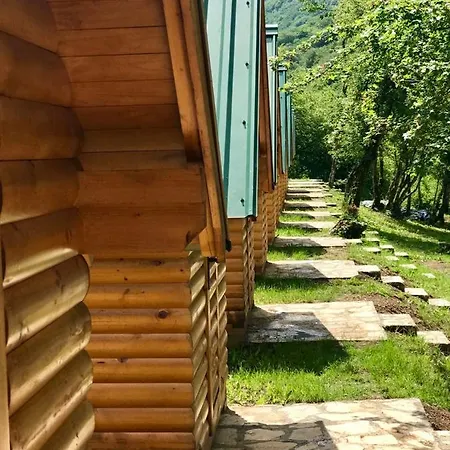 אתר קמפינג Rafting Tara Camp Highlander *