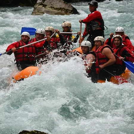 Kemping Rafting Tara Camp Highlander